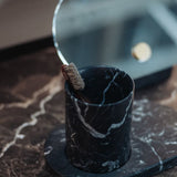 Tablett und Becher aus Marmor von Agape