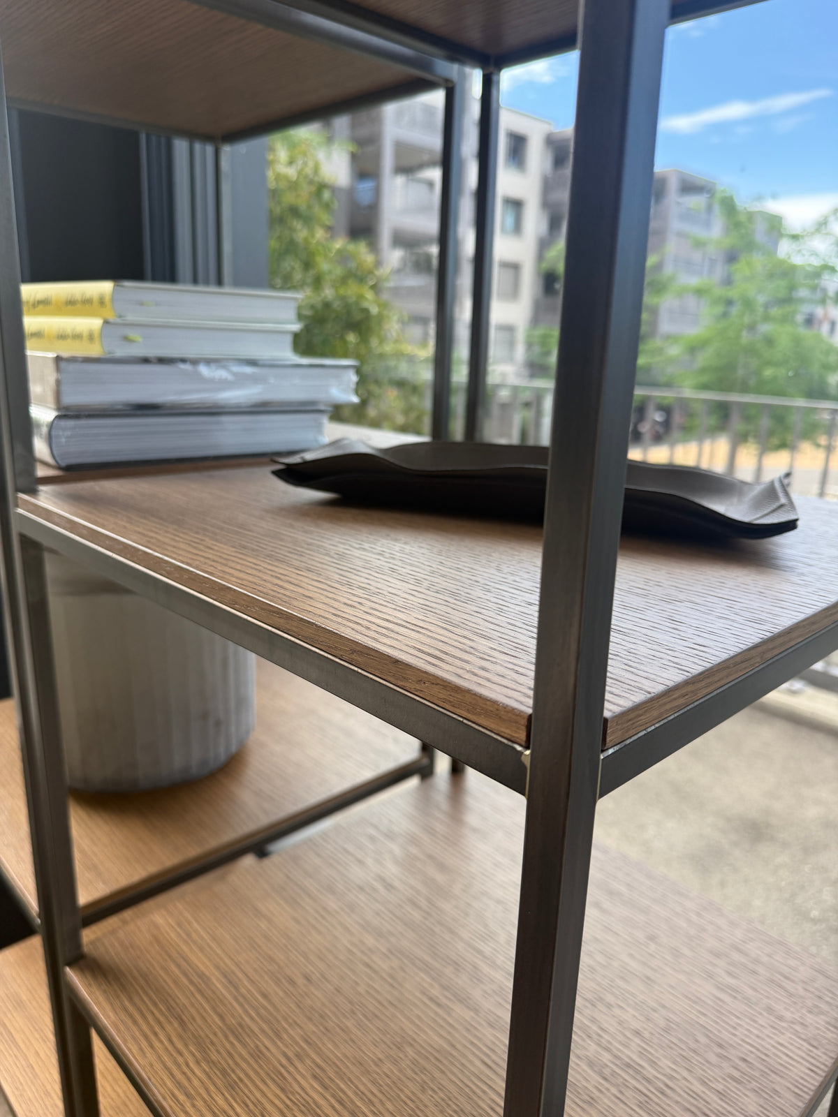 MERIDIANI Hardy Regal Austellungsmodell