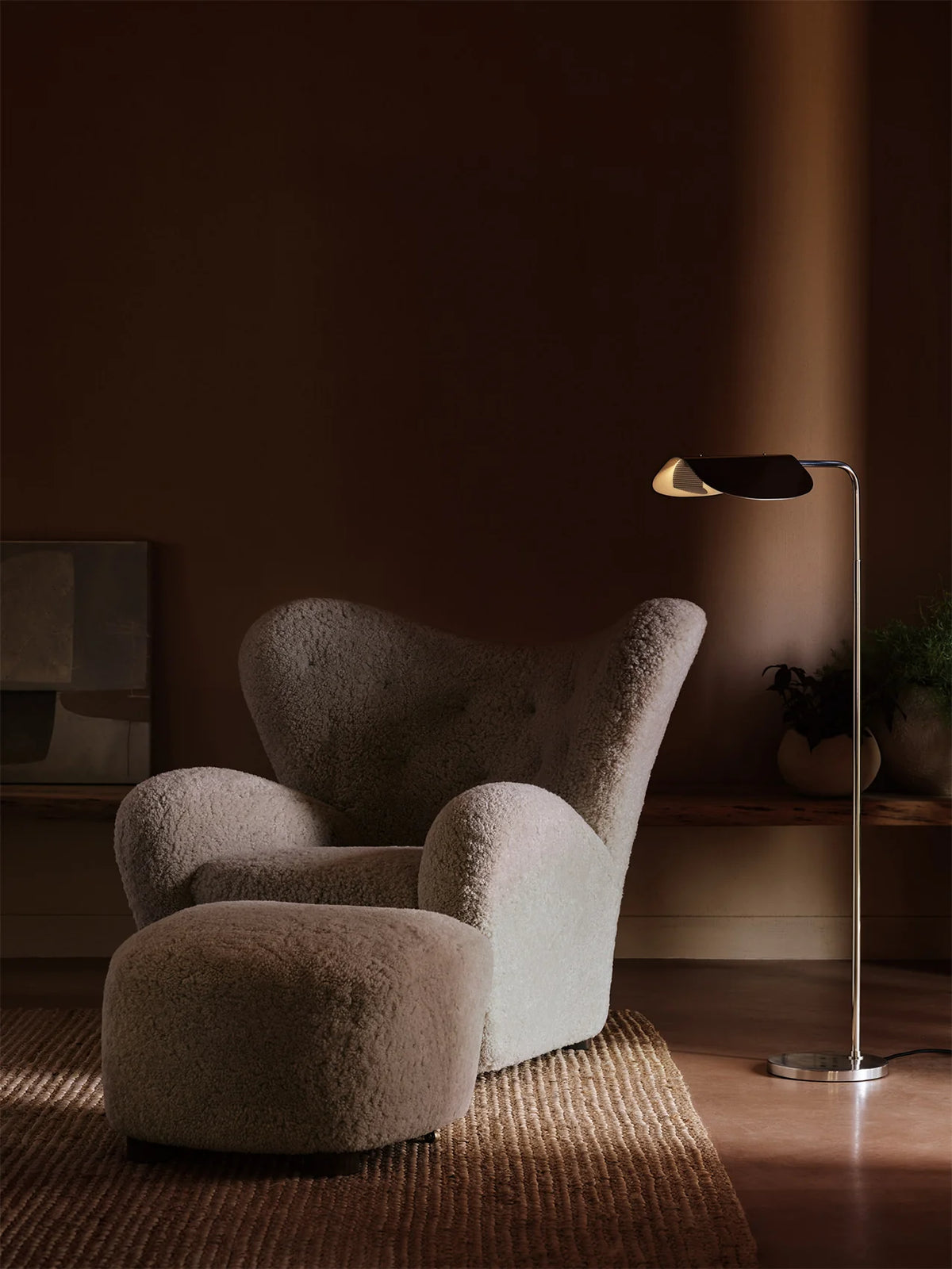 Audo Copenhagen, The Tired Man, Lounge-Sessel, Schaffell