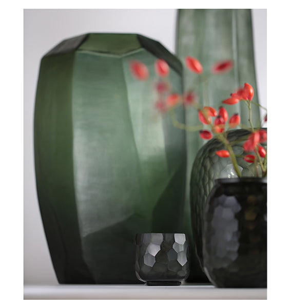 Guaxs Vasen und Windlichter in Lightsteel Grey