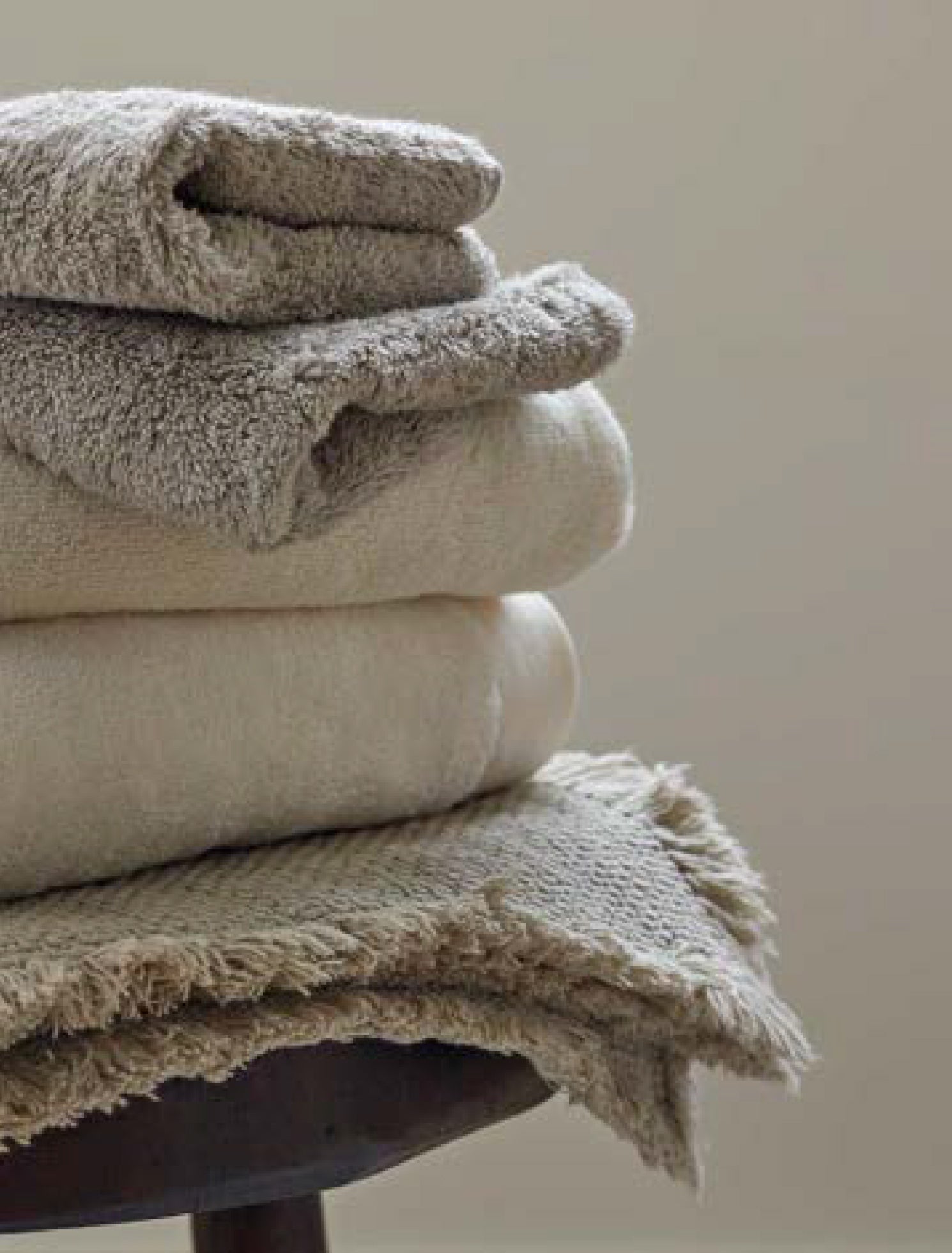 Lovely-Linen-Hamamtuch-grau-hellgrau