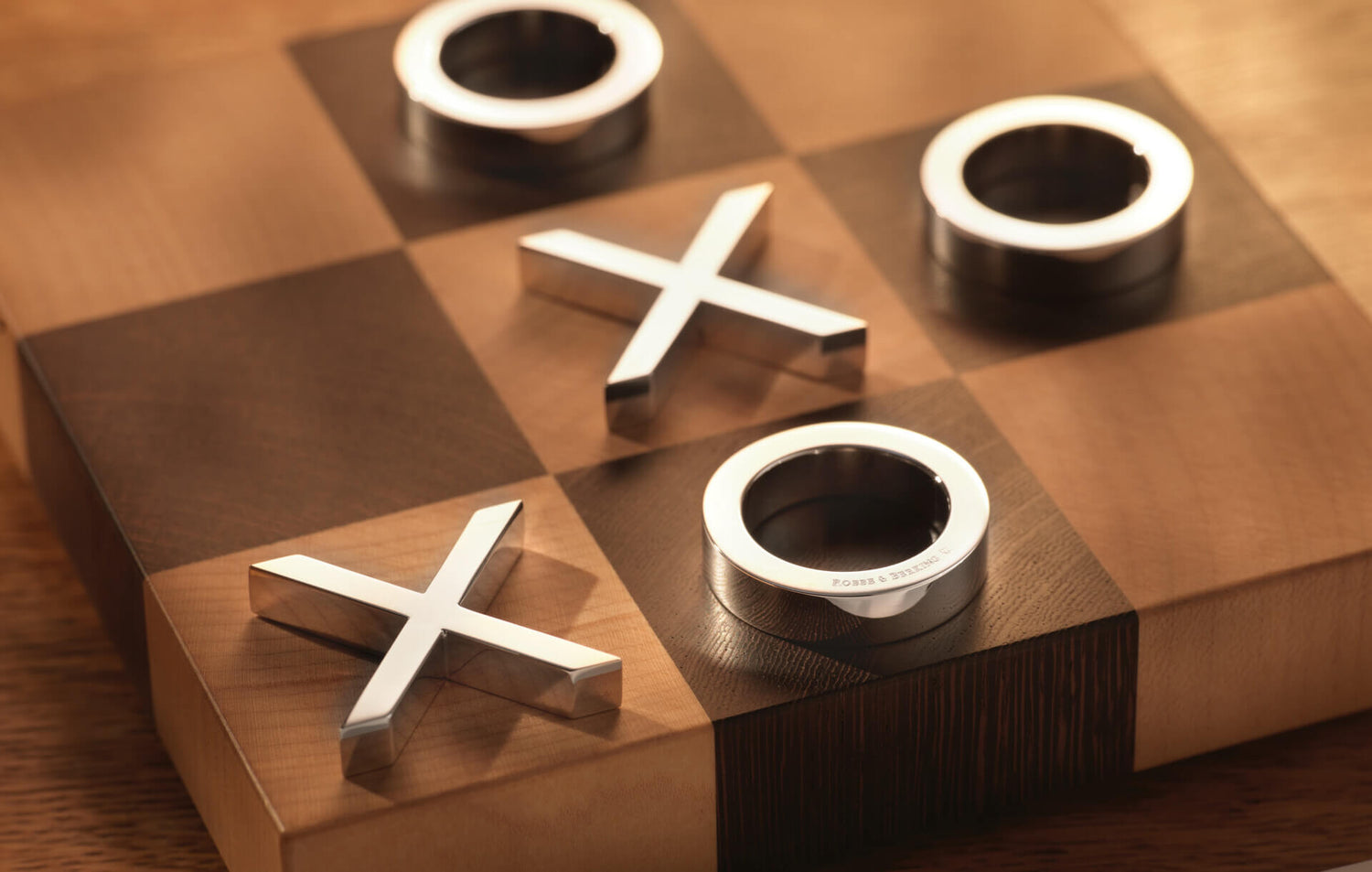 Robbe und Berking, Tic-Tac-Toe Spiel