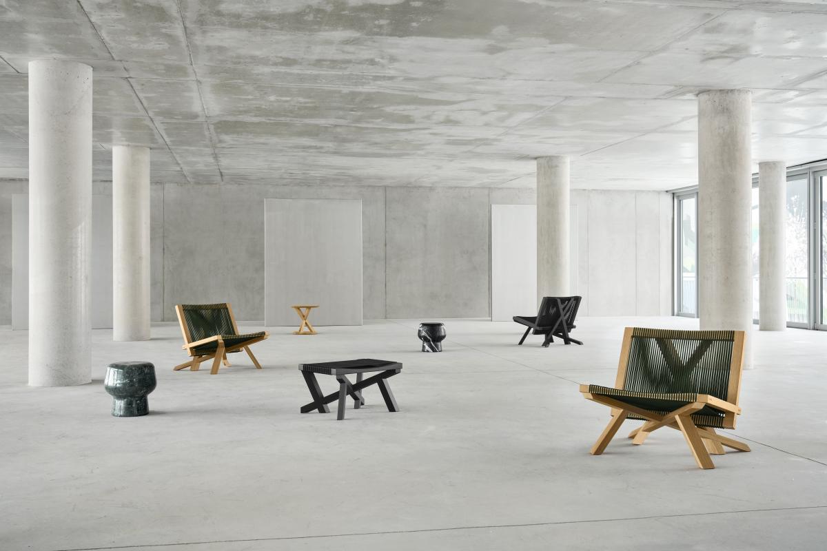 ClassiCon, Corker-Beistelltisch, No. 1 Marmor