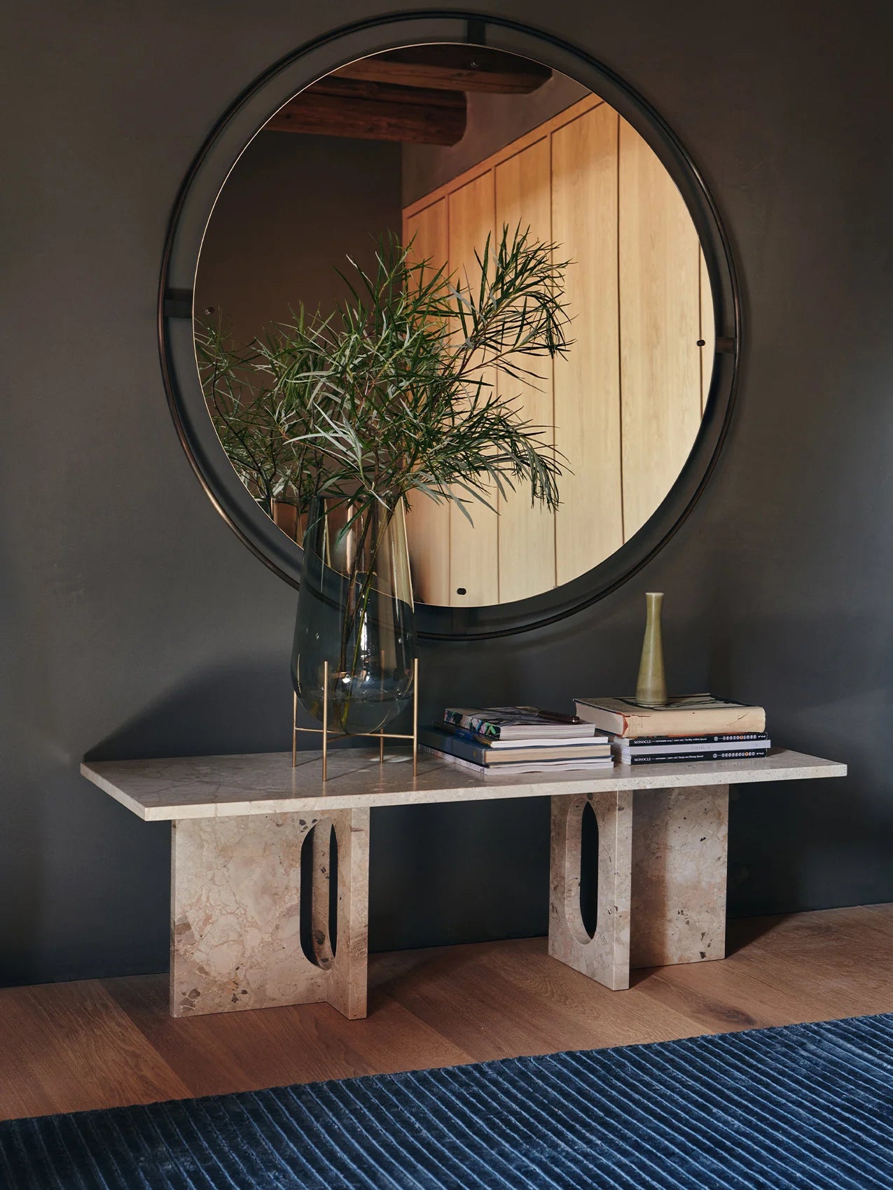 Audo Copenhagen, Androgyne Lounge-Tisch aus Marmor