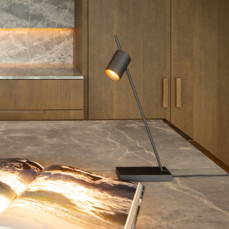 Tischlampe von Trizo21 Gunmetal.