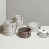 Pinetti, Demetra runder Korb