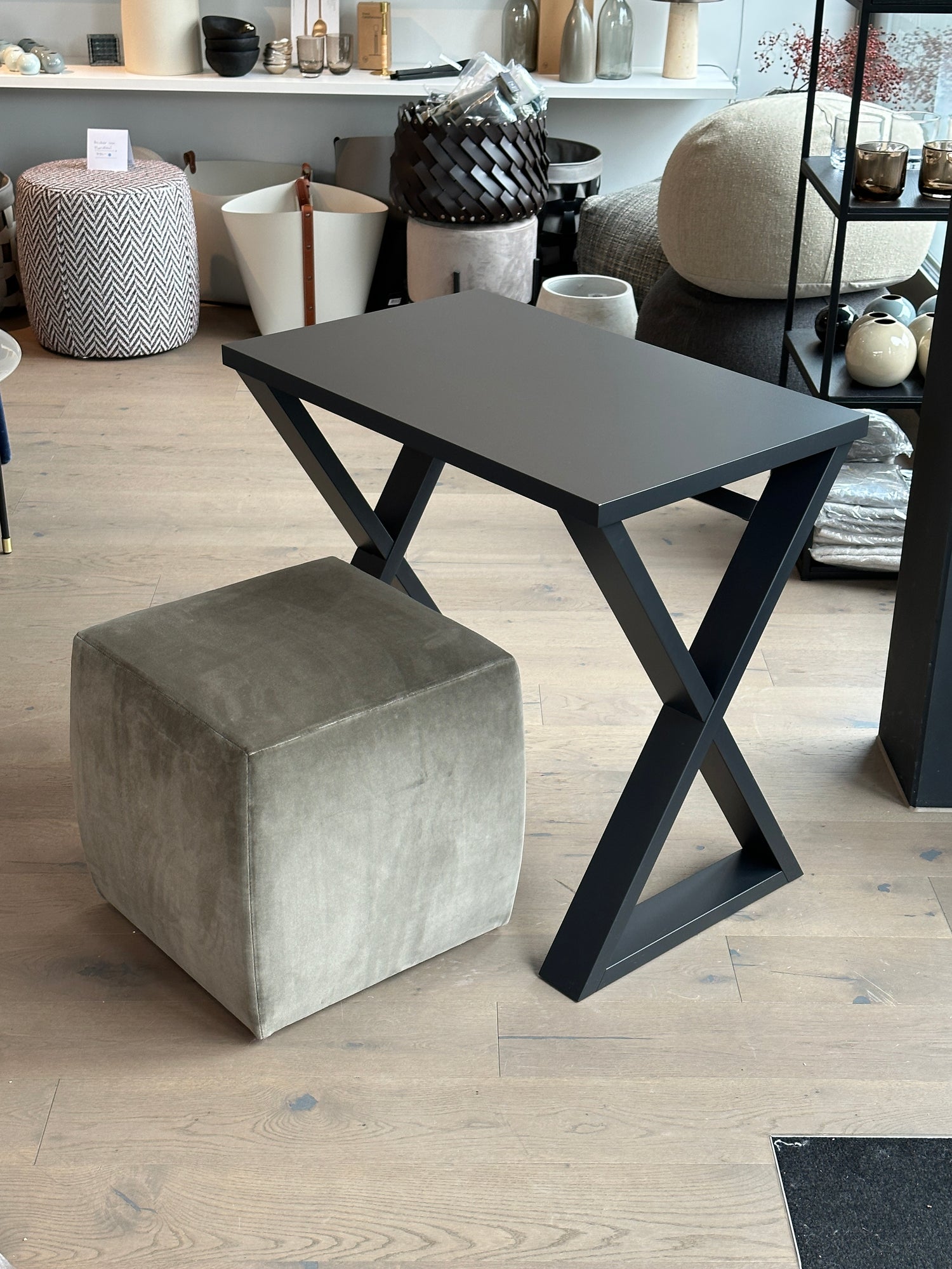 MERIDIANI Cruis Schreibtisch - Austellungsmodell