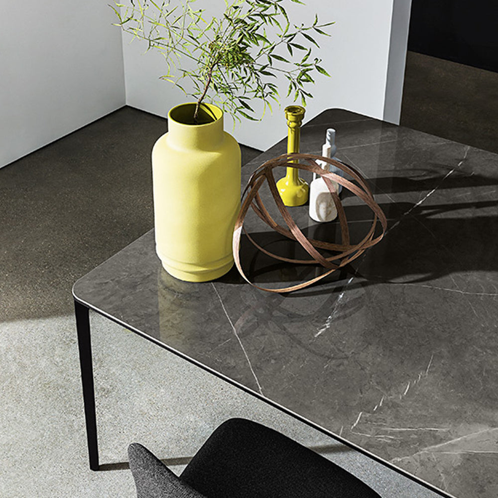 Sovet Tisch Slim Suare in Stone Grey