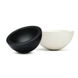 when objects work Schale schwarz und weiss von John Pawson