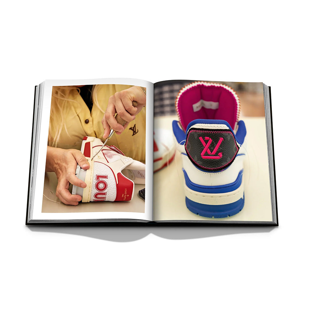 Assouline Louis Vuitton Manufactures Einblick ins Buch