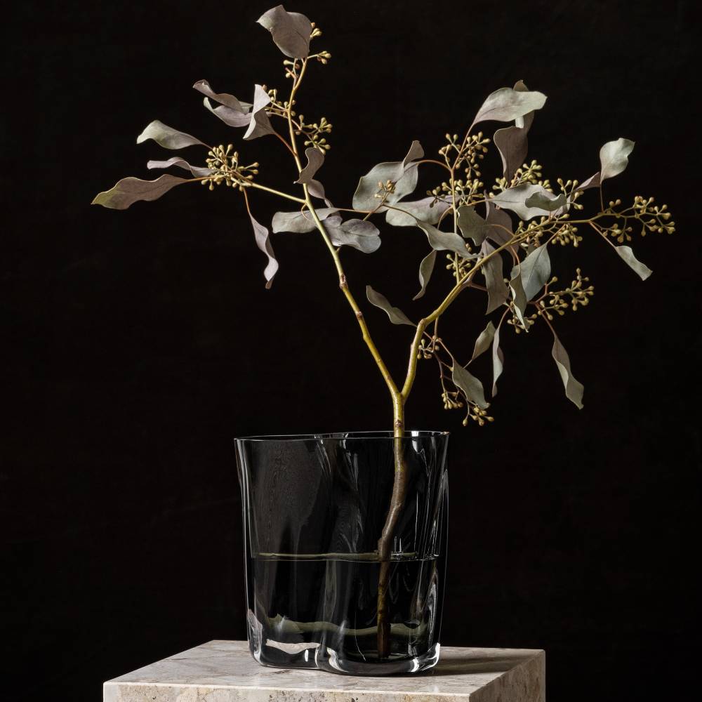 Vase Smoke von MENU aus Rauchglas