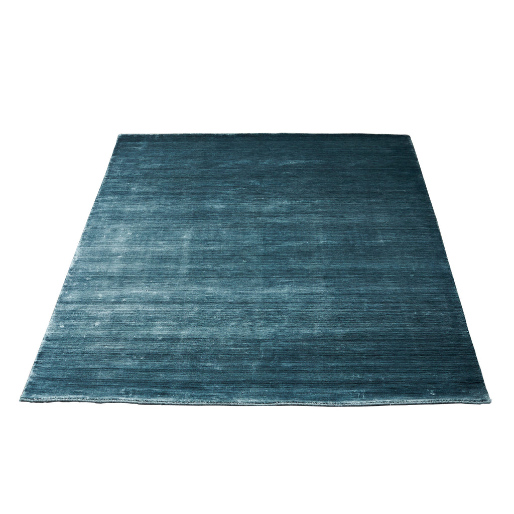 Massimo Coppenhagen Teppich aus handgewobenem Bambusfasern in Blau