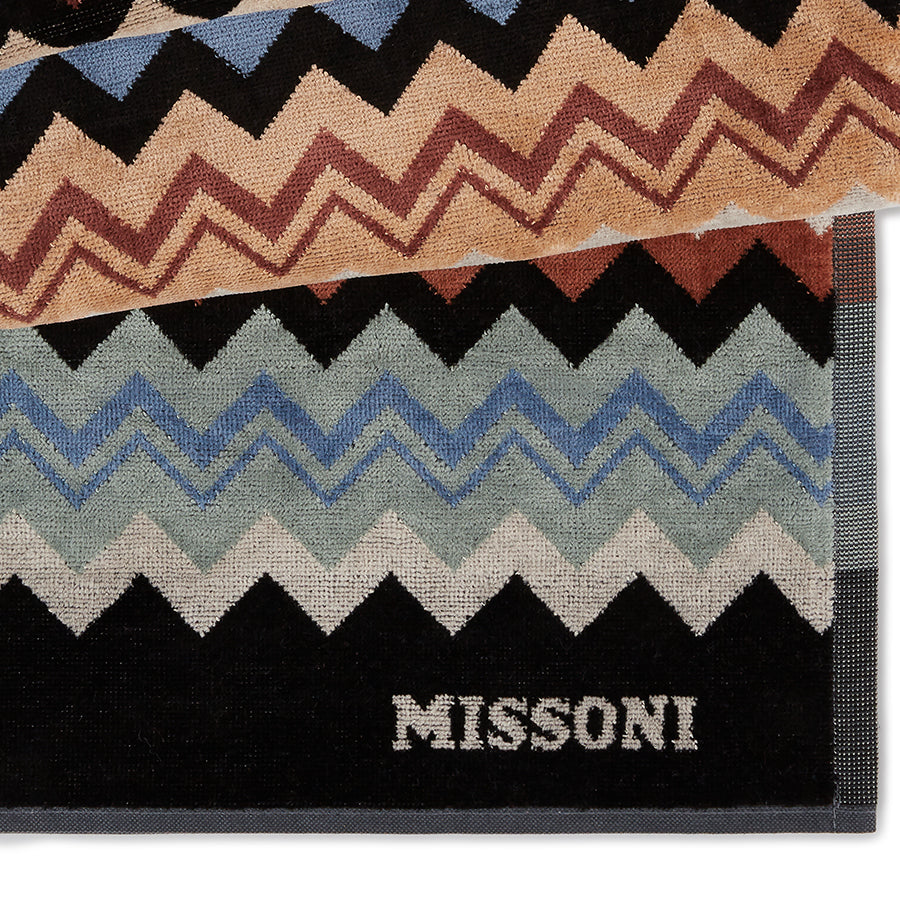 Missoni Badehandtuch mit Chevron Muster