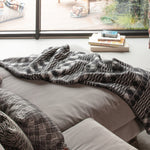 Missoni Decke Ava in Weiss und Schwarz aus Kaschmir
