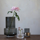 Ro Collection Vase Hurricane in Grau aus Glas