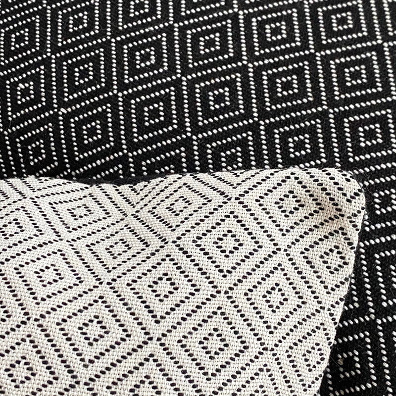 nataylimon-kissen-marcello-beige-black-falseria